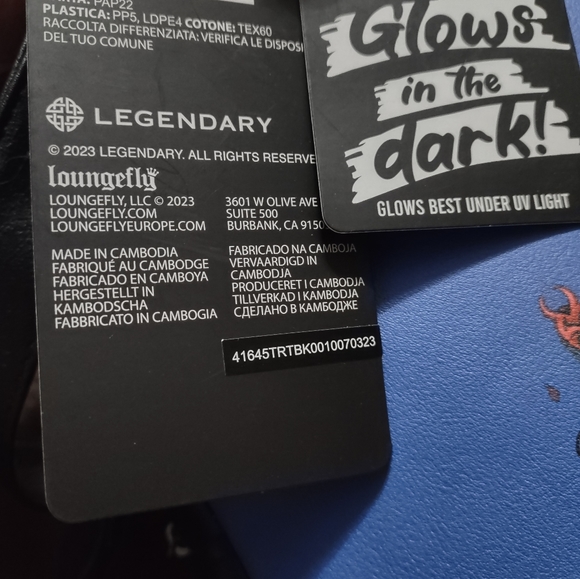 Loungefly glow in the dark mini backpack - Picture 9 of 10